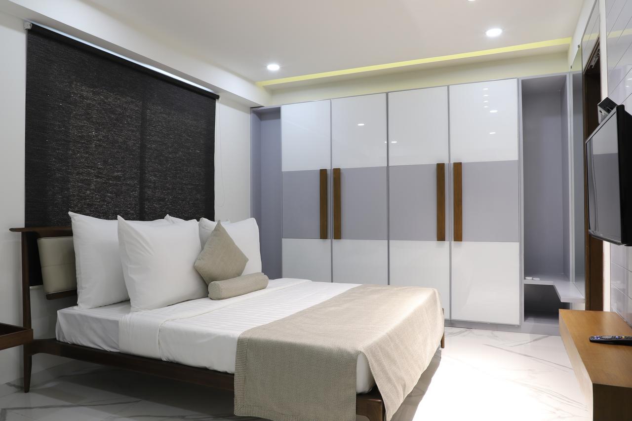 Hotel Ebony Residency Ahmedabad Exterior foto